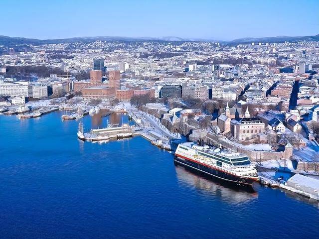 特朗普：格陵兰岛协议将赋予美方“全面军事进入权”