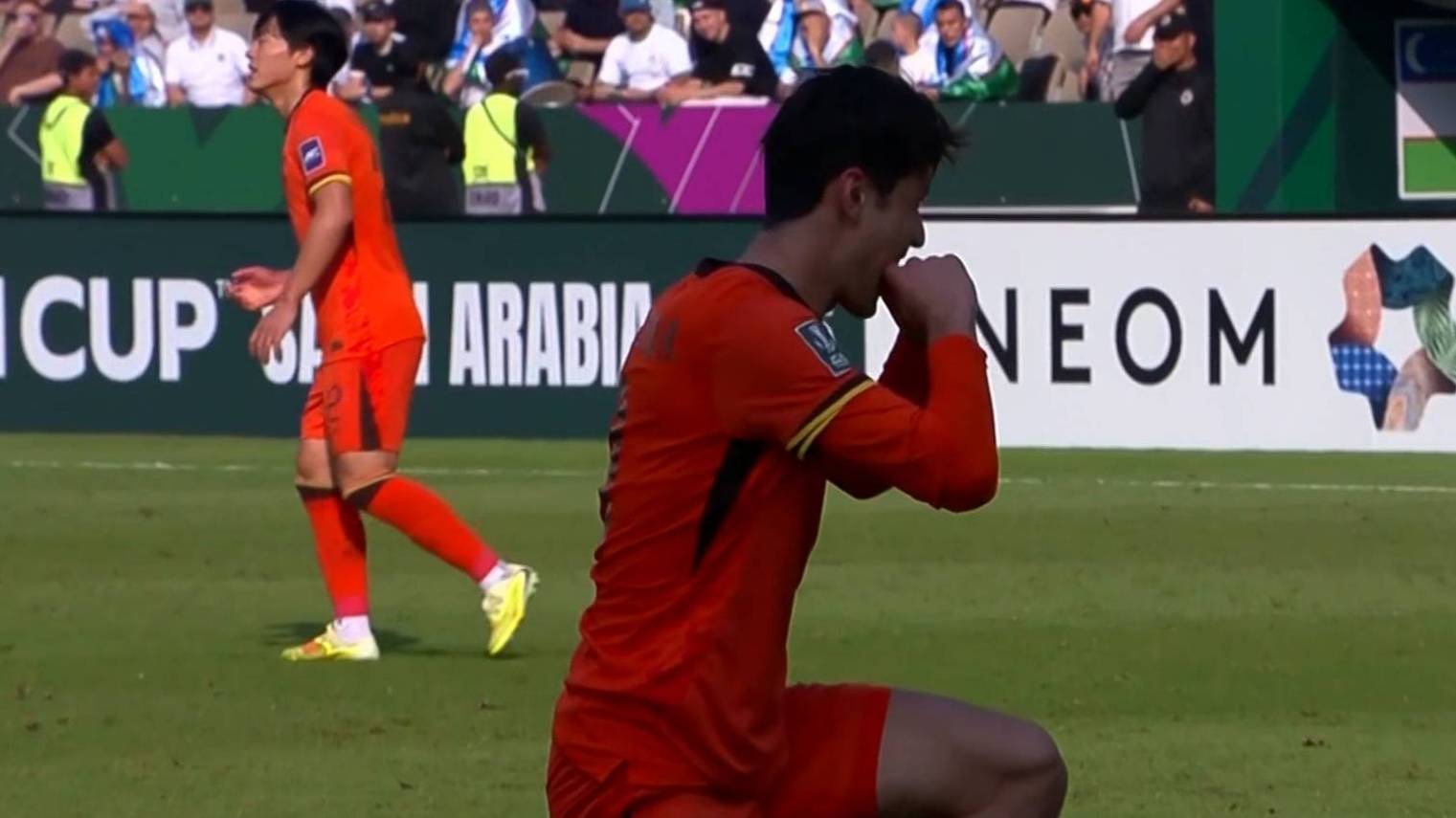 创造历史!U23国足获亚洲杯亚军,0-4憾负日本