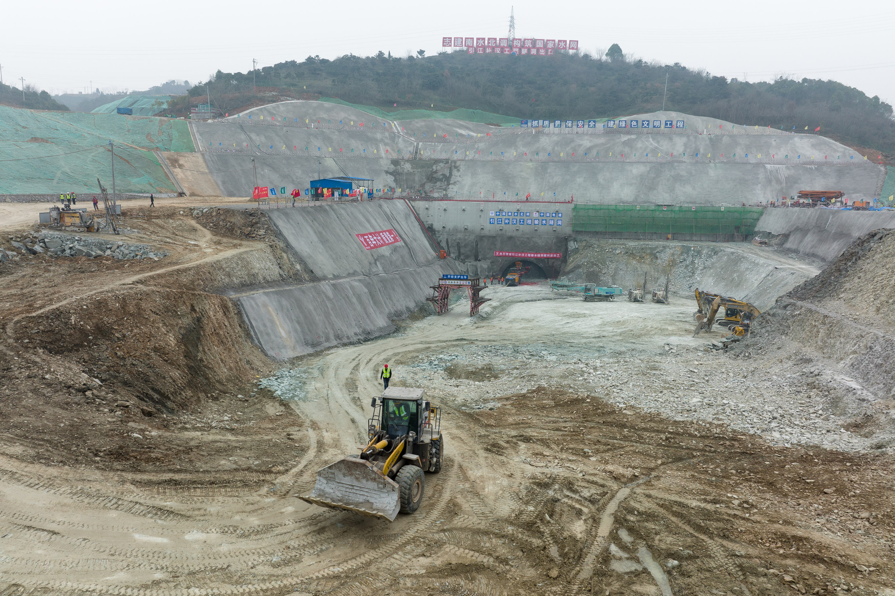 引江补汉输水沿线补水工程施工准备工程开工