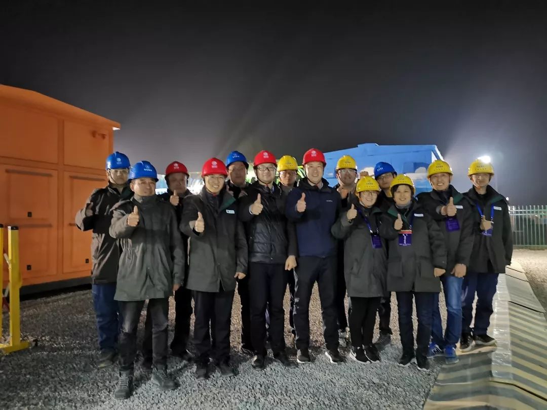 （新春走基层）苏格兰裙映中国红 国际友人体验宁波年味