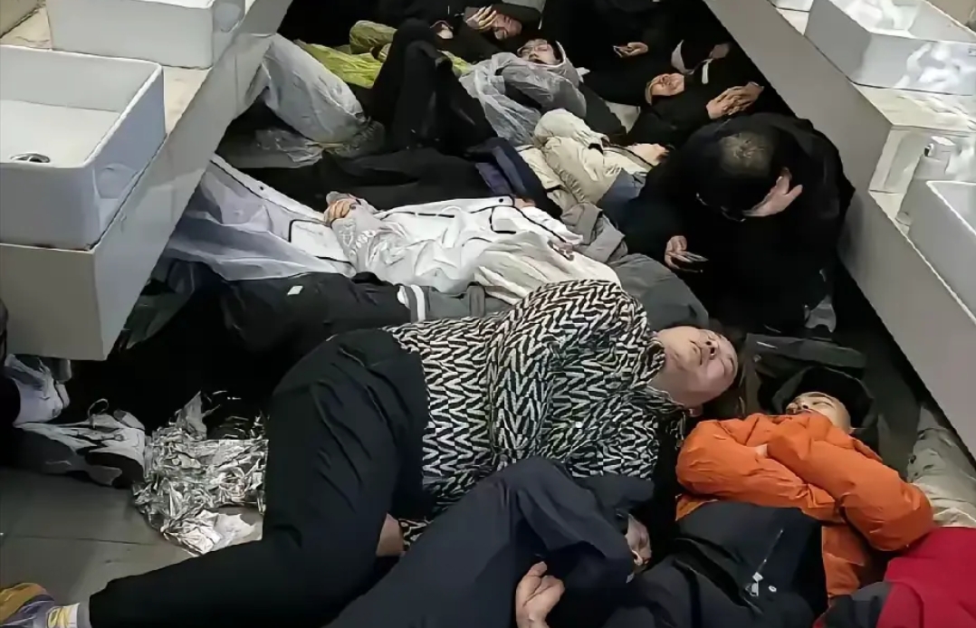 三亚通报“民宿毁约”事件：已启动先行预赔付，全力保障游客权益！目前正会同相关部门积极开展调解工作