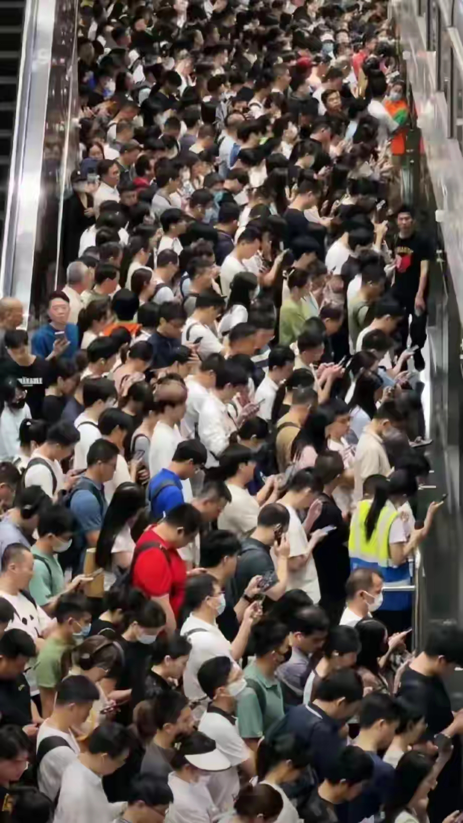 深圳铁路节前13天累计运输旅客超840万人次