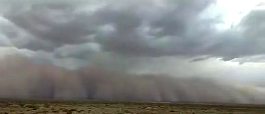 中国北方多地出现沙尘严重污染 未来三天局地降温或超16℃