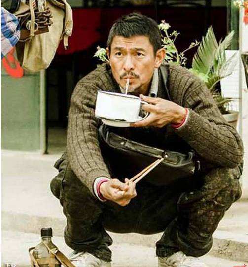 东西问丨梦想“成为中国人”的老外来过春节了？