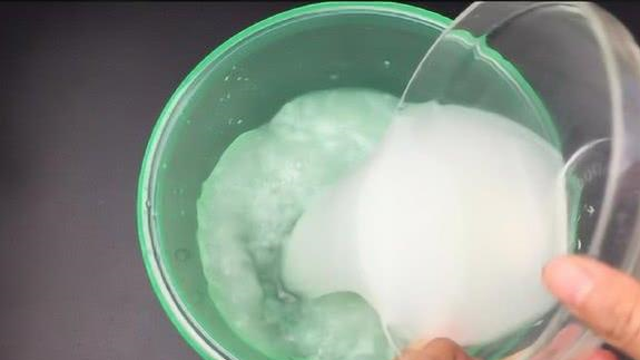 “淘米水”洗菜比清水更干净?