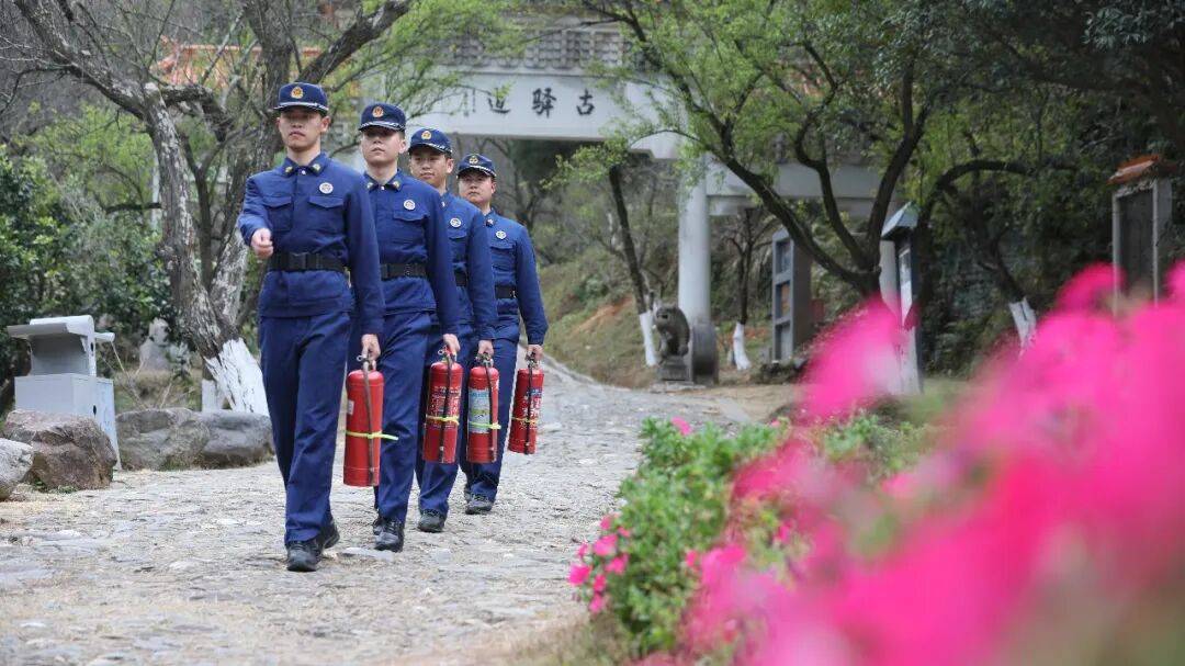(新春走基层)春节假期广西桂林文旅火爆 接待游客逾1253万人次