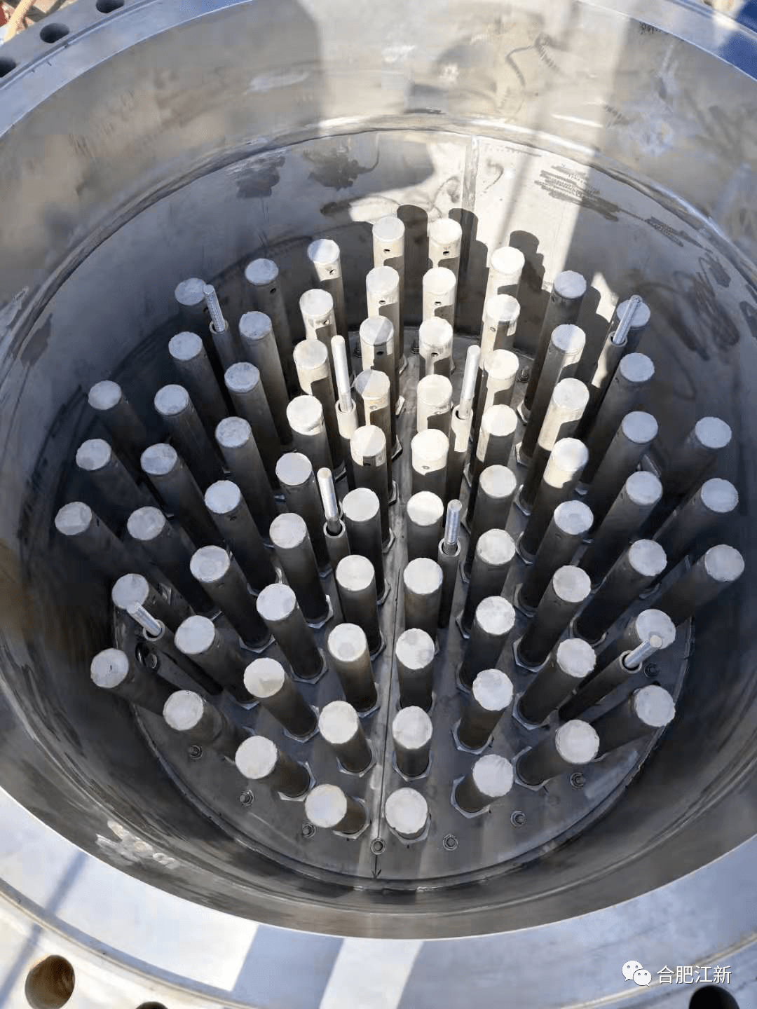 青岛港获得实用新型专利授权:“一种粮食取样设备”