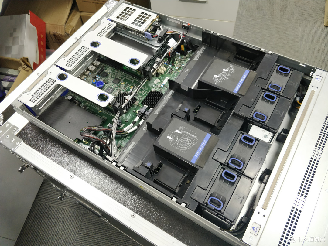 浪潮信息获得发明专利授权：“一种服务器内存扩展方法和电子设备”