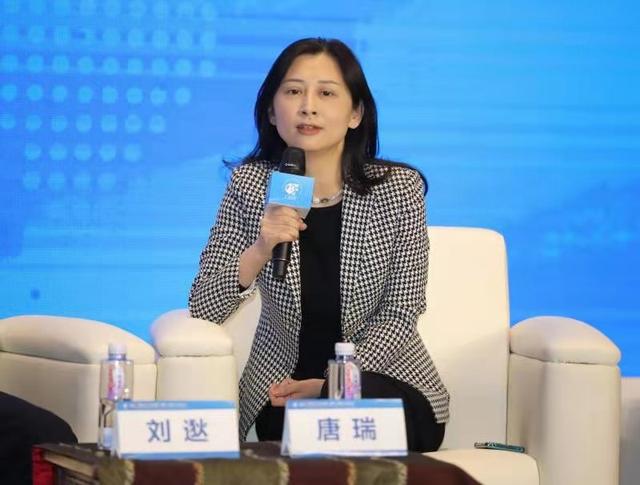 两会丨专访全国人大代表、深交所理事长沙雁：以深化创业板改革为抓手 奋力建设世界一流交易所