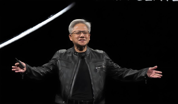 三大期指齐跌,美股恐慌指数一度暴涨;黄仁勋:存储器厂产能扩多少,英伟达用多少;军工、石油股普涨,芯片股普跌|美股盘前