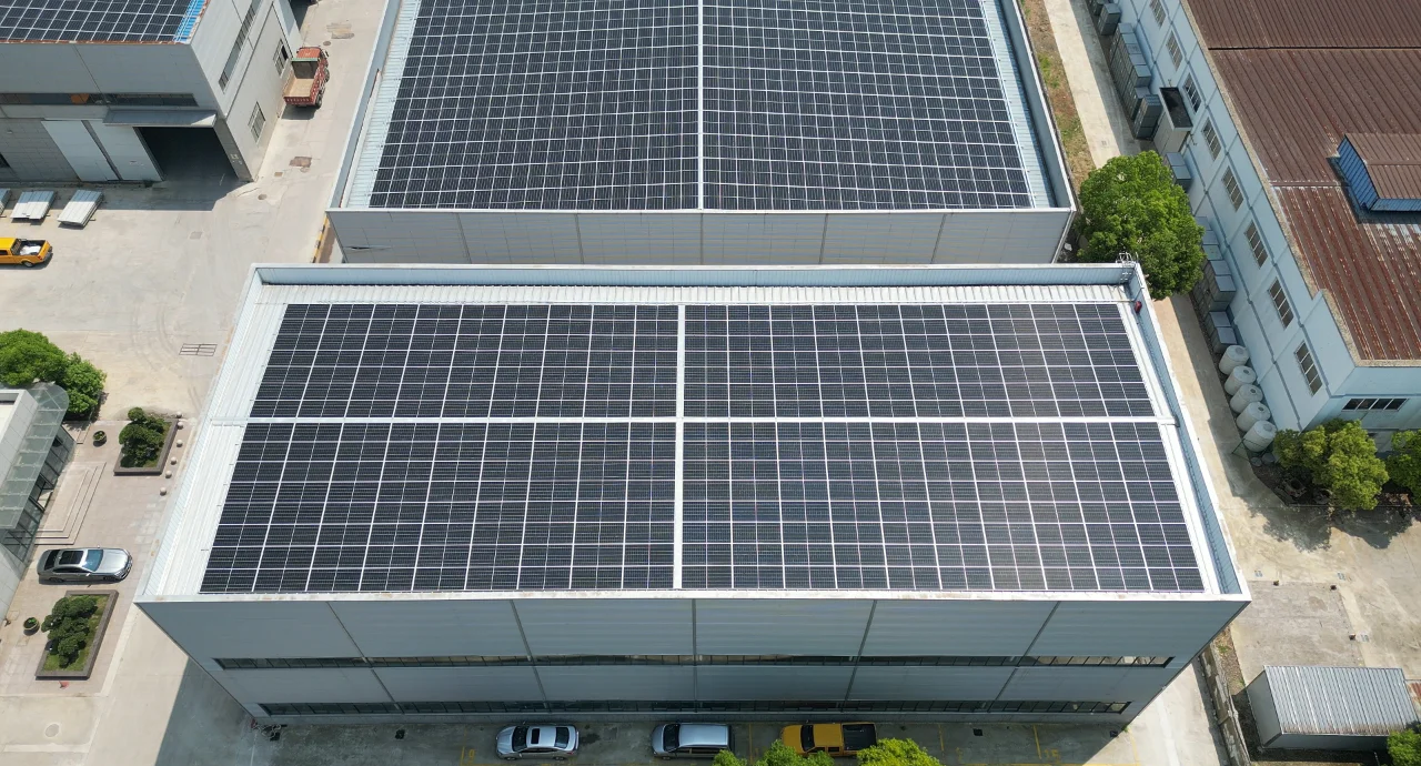 粤电力A:广东能源克拉玛依光伏项目规划建设总装机容量300兆瓦的光伏电站等项目