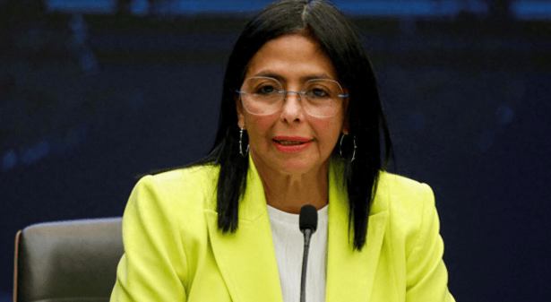 特朗普在经济问题上的支持率降至31%，创任内新低！美国汽油均价创4年新高！美民主党领袖猛批特朗普讲话