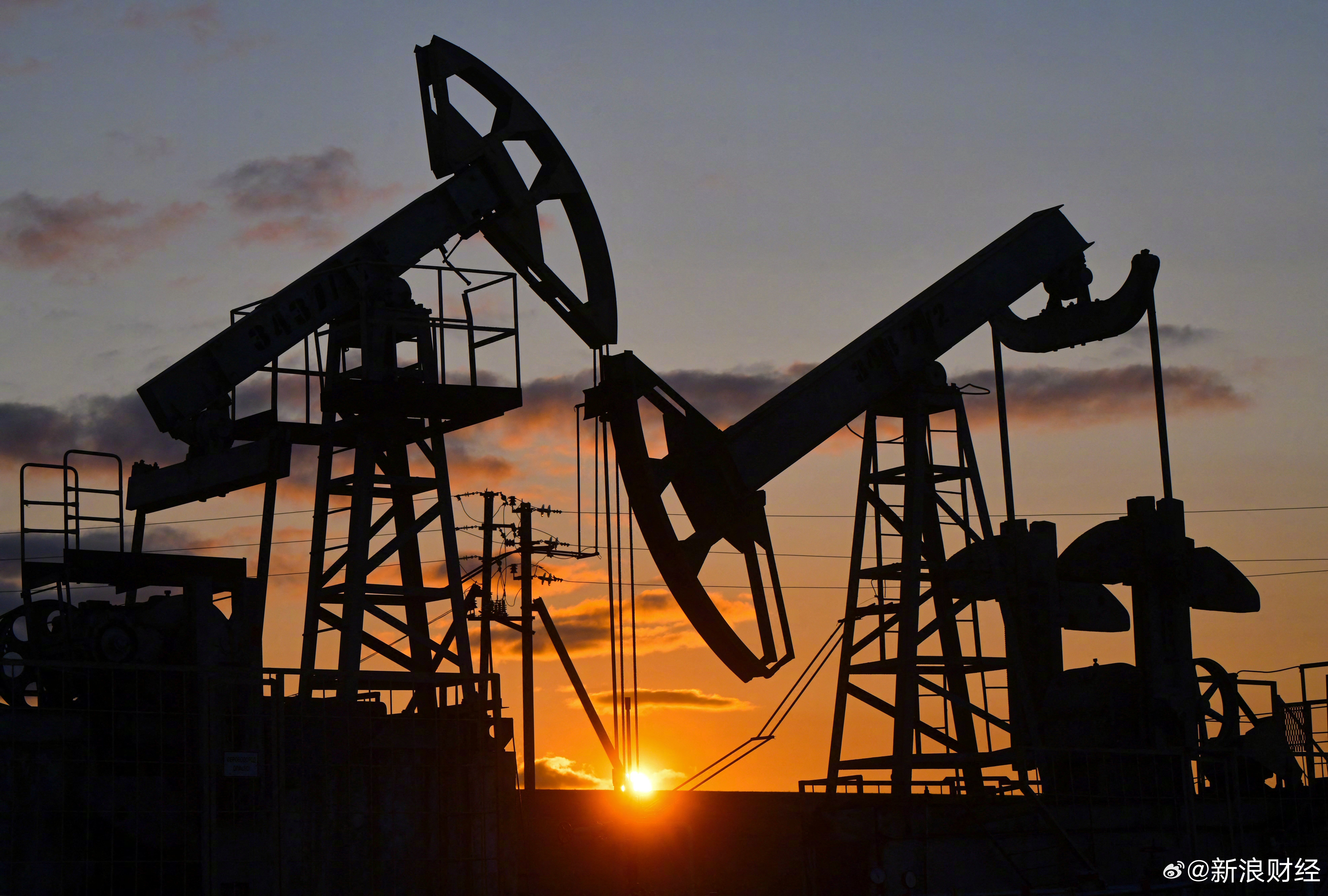 国际油价1日下跌 布伦特原油期货跌超2%