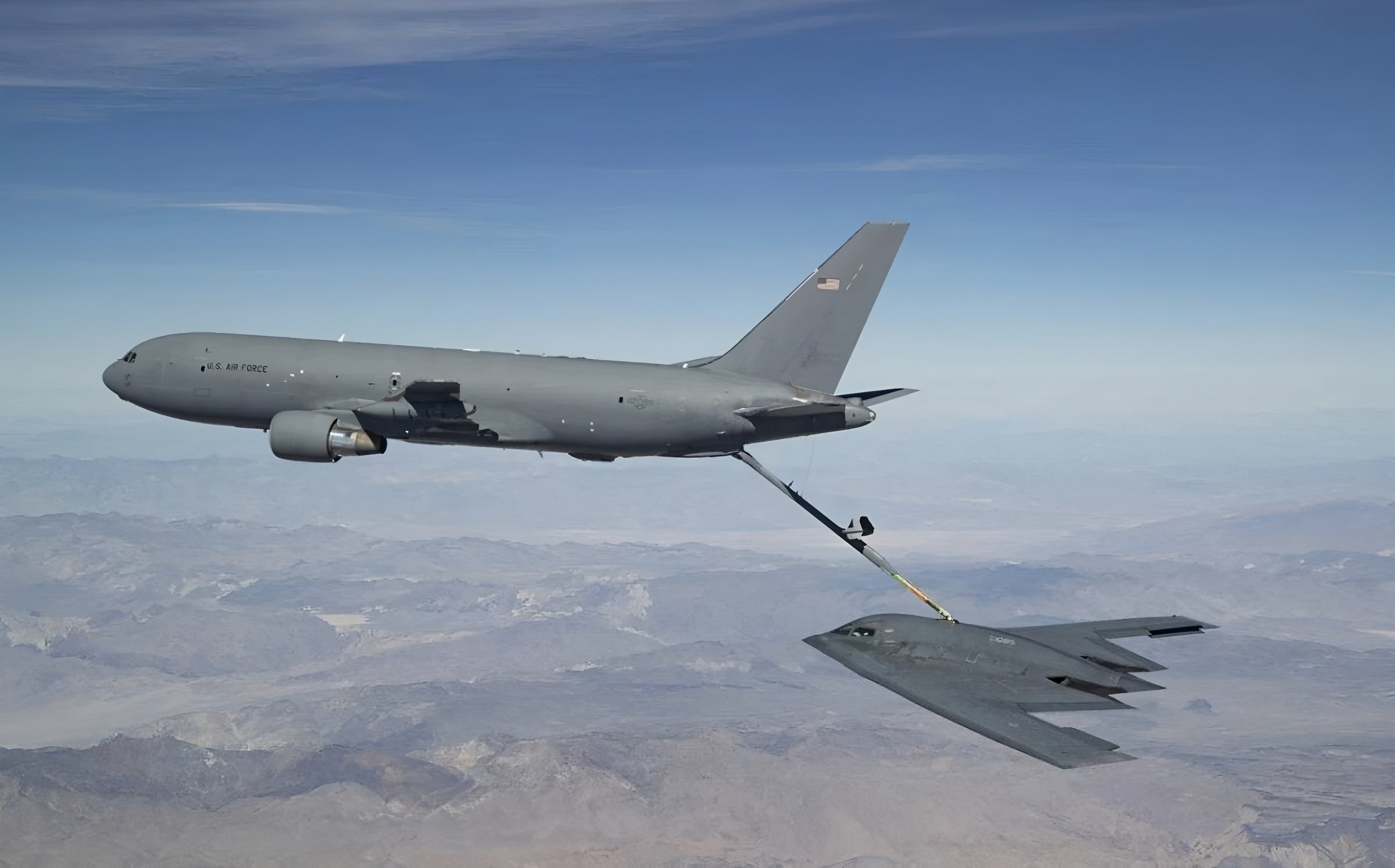 美军直升机超低空飞行搜救，地上伊朗士兵用机枪追着打！伊朗称用了新武器；美军飞行员被俘怎么办？特朗普：希望“那种情况”不会发生