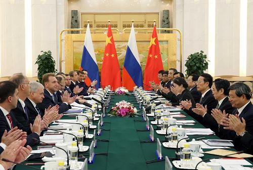 中加金融工作组首次会议在京举行