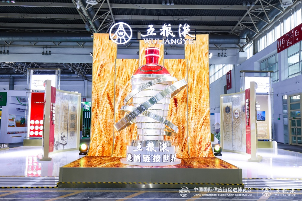 世界杯未开打：潮玩、食品密集联名，中国供应链提前进场