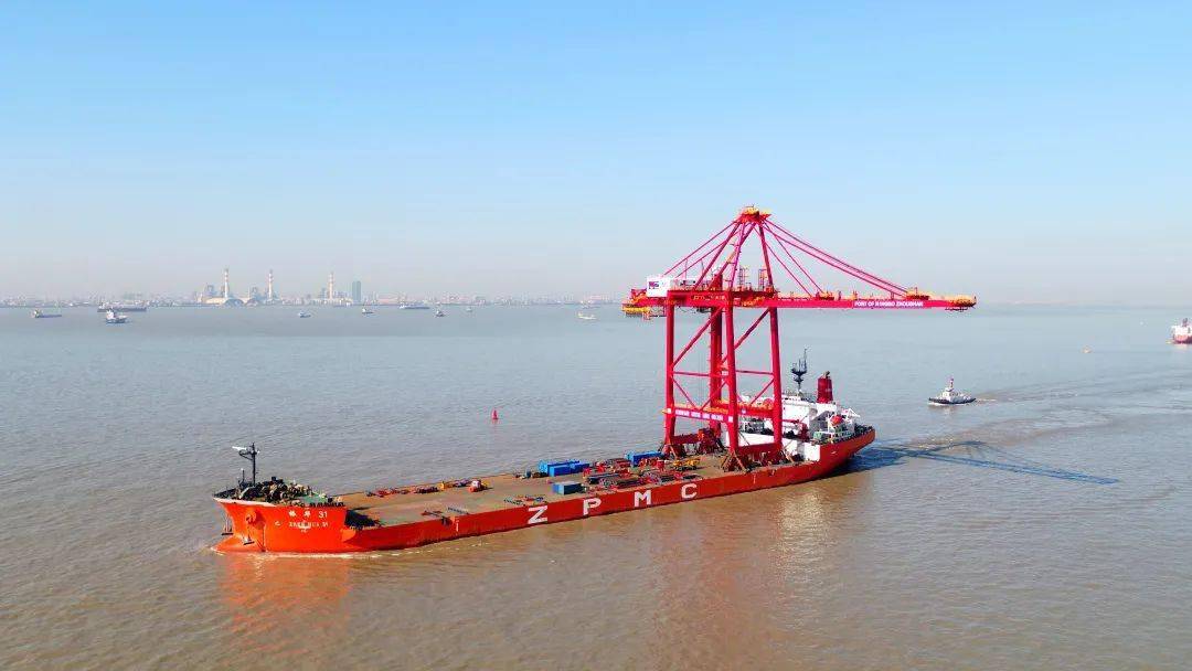 振华重工获得实用新型专利授权：“一种连接装置及岸桥”