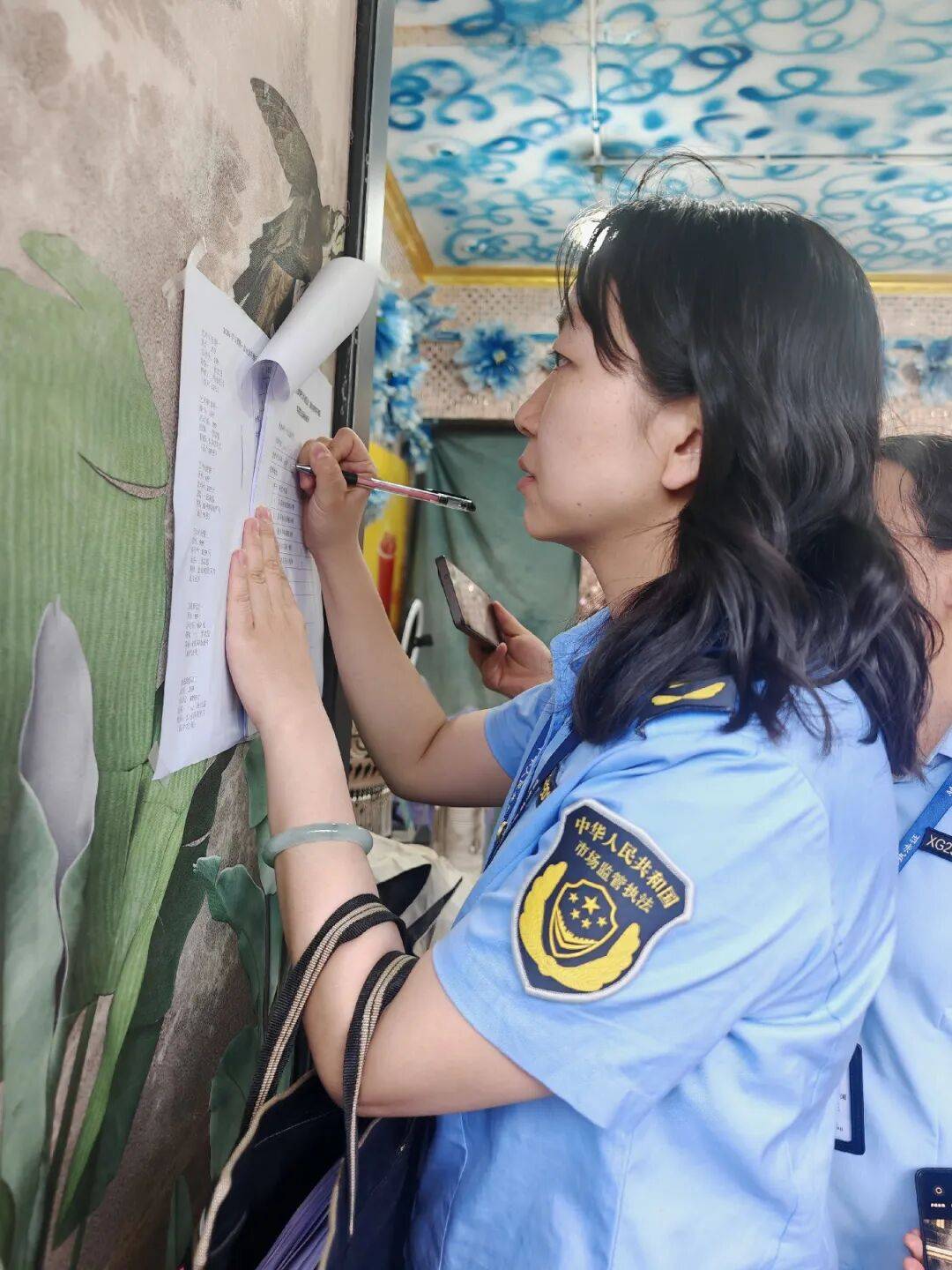 市场监管总局：从严打击群众反映强烈的互联网广告违法行为