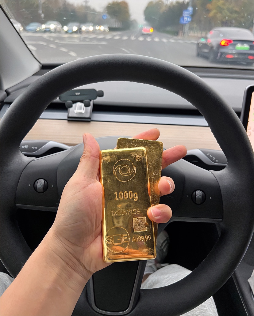 14年首次！阿塞拜疆，狂卖黄金！