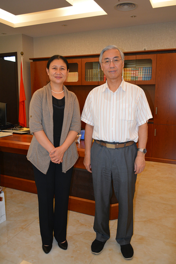 朱鹤新出席东盟与中日韩财长和央行行长会等系列会议